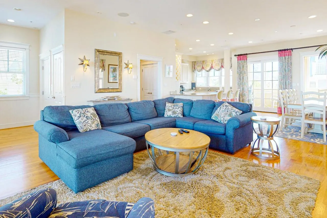 Sunset Island - Beachside Mews 1 & 2 *