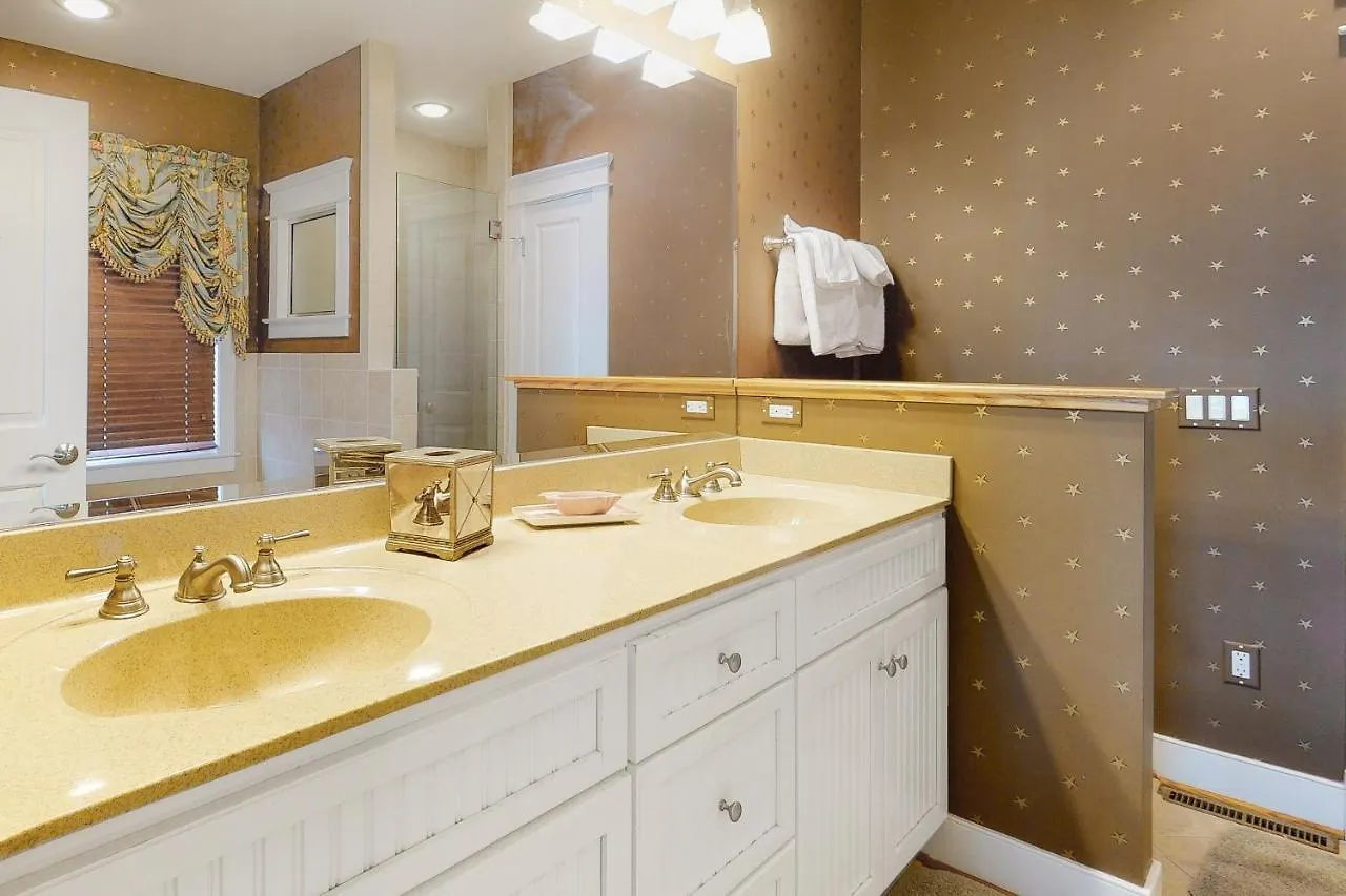 Sunset Island - Beachside Mews 1 & 2 Ocean City