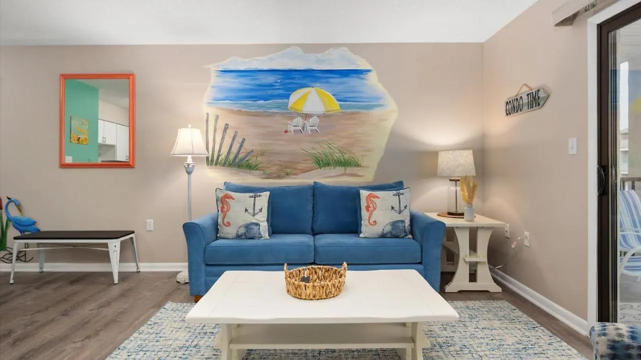 Cozy Oceanside 1 Bed, Pool, Beach Gear, Near Beach Holiday home *