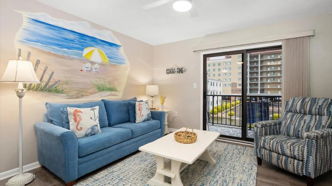 Cozy Oceanside 1 Bed, Pool, Beach Gear, Near Beach *