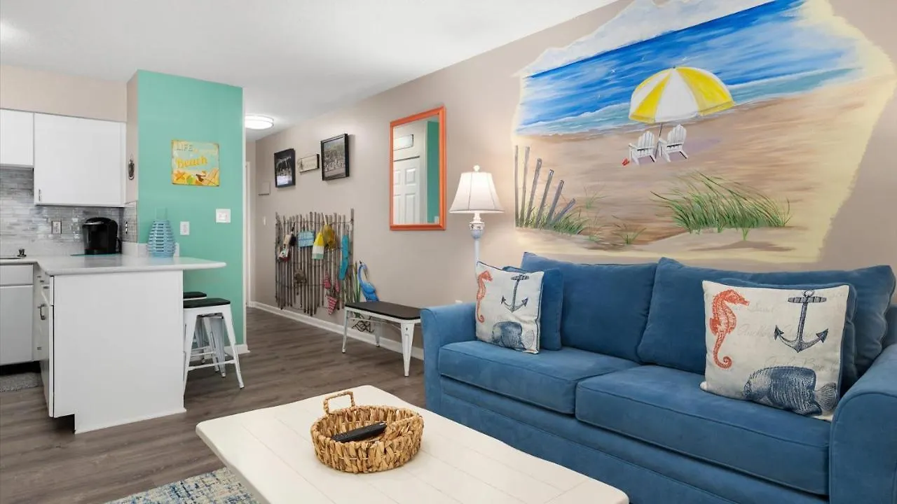 Holiday home Cozy Oceanside 1 Bed, Pool, Beach Gear, Near Beach