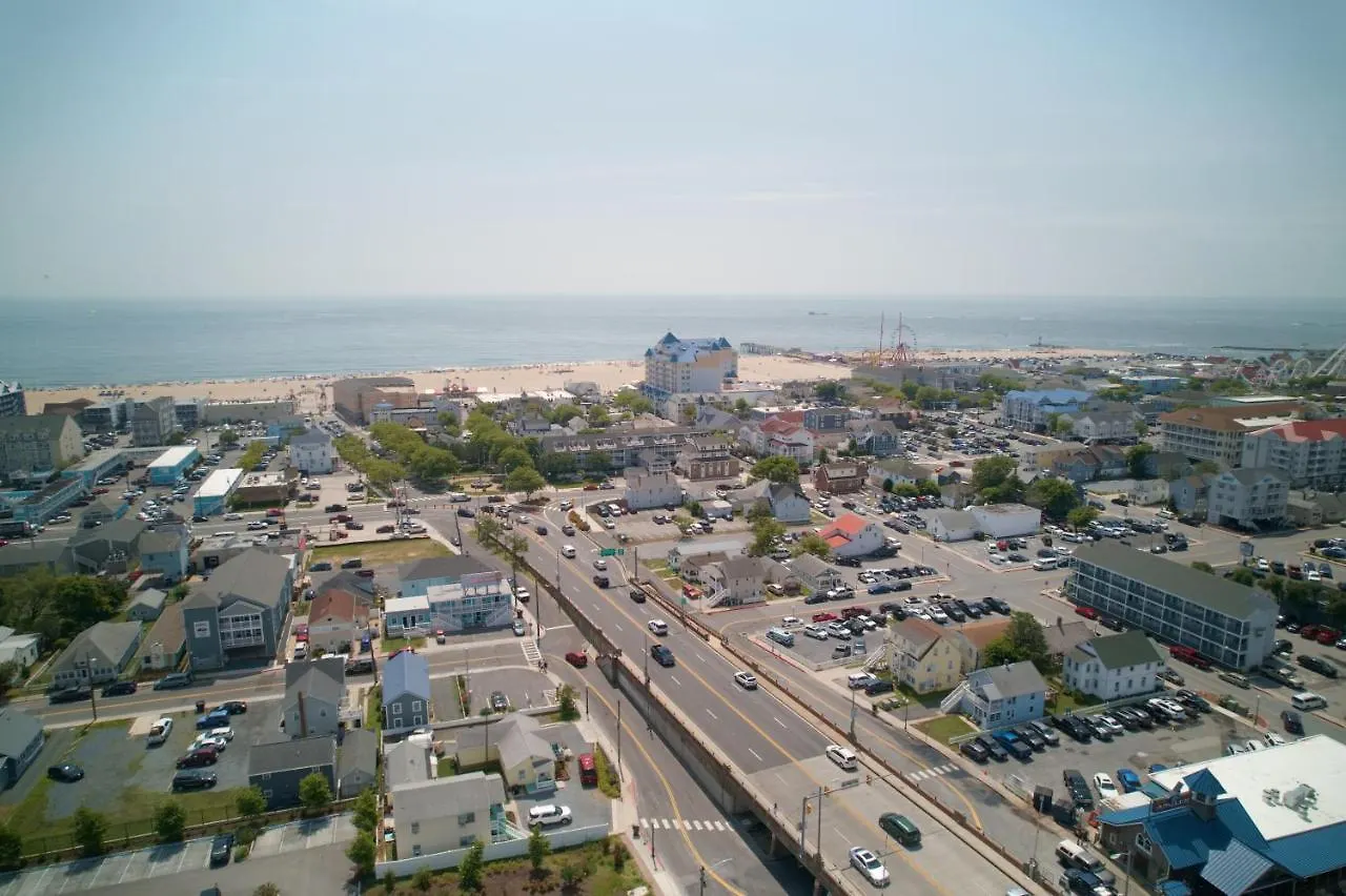 Apartment Dhimas Bayview Ocean City