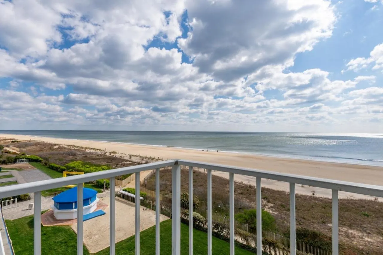 Princess Royale Oceanfront Resort 4*