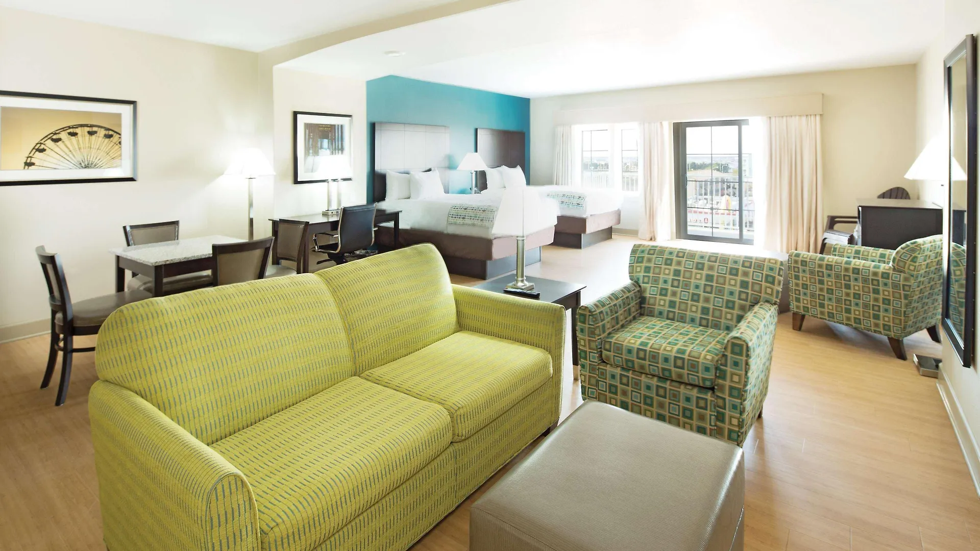 La Quinta By Wyndham Ocean Hotel
