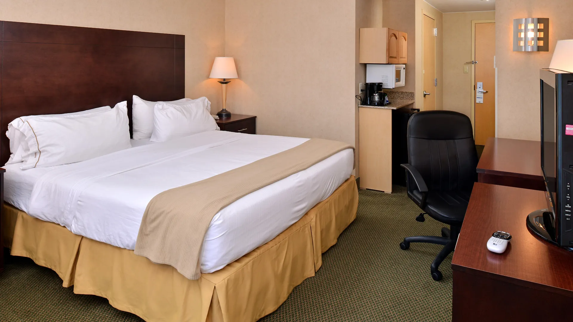 Express & - Ocean By Ihg 3*