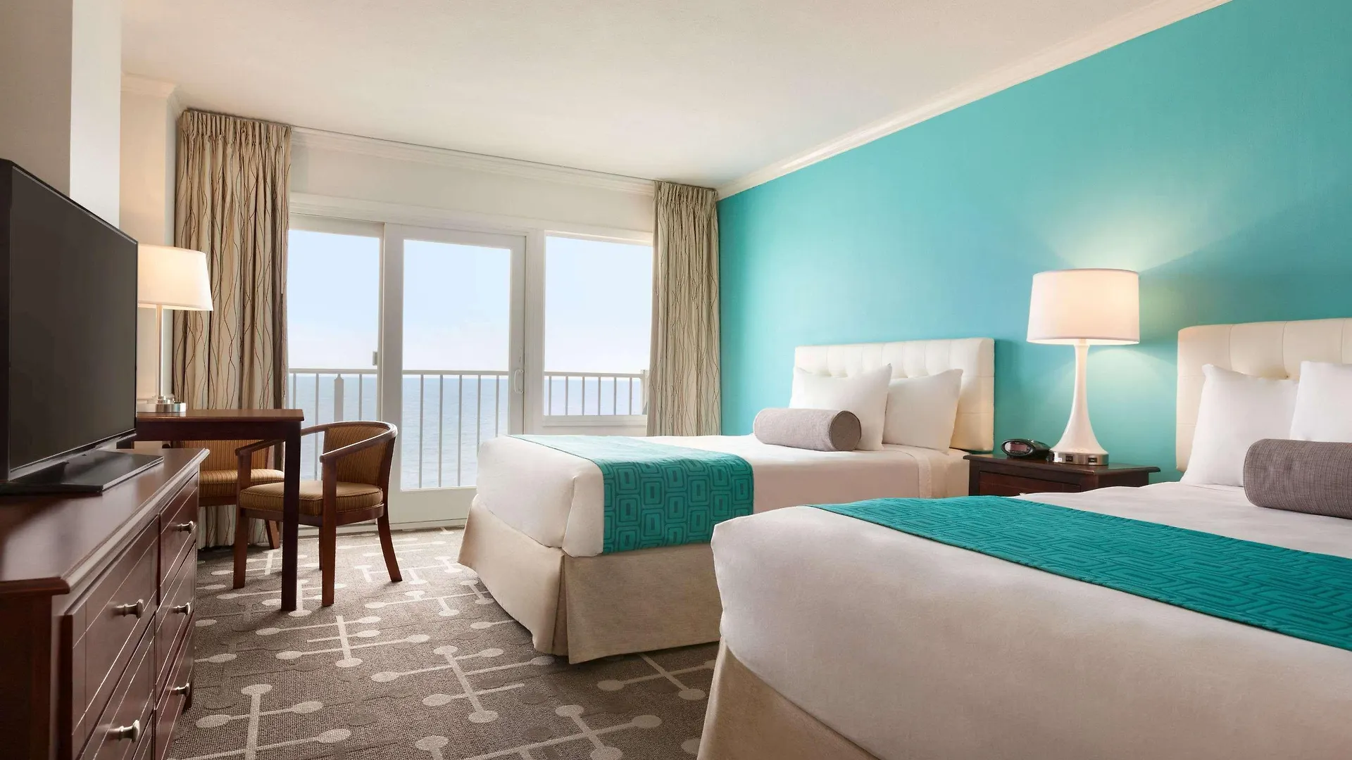 Howard Johnson Plaza By Wyndham Ocean Oceanfront אושן סיטי
