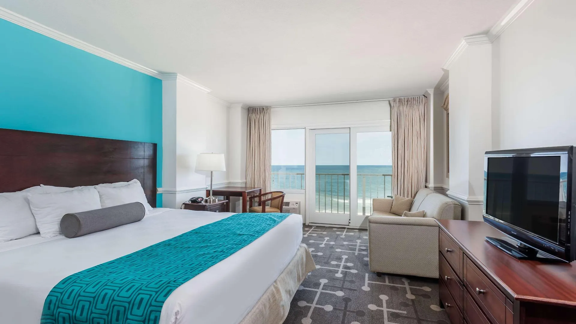 Howard Johnson Plaza By Wyndham Ocean Oceanfront
