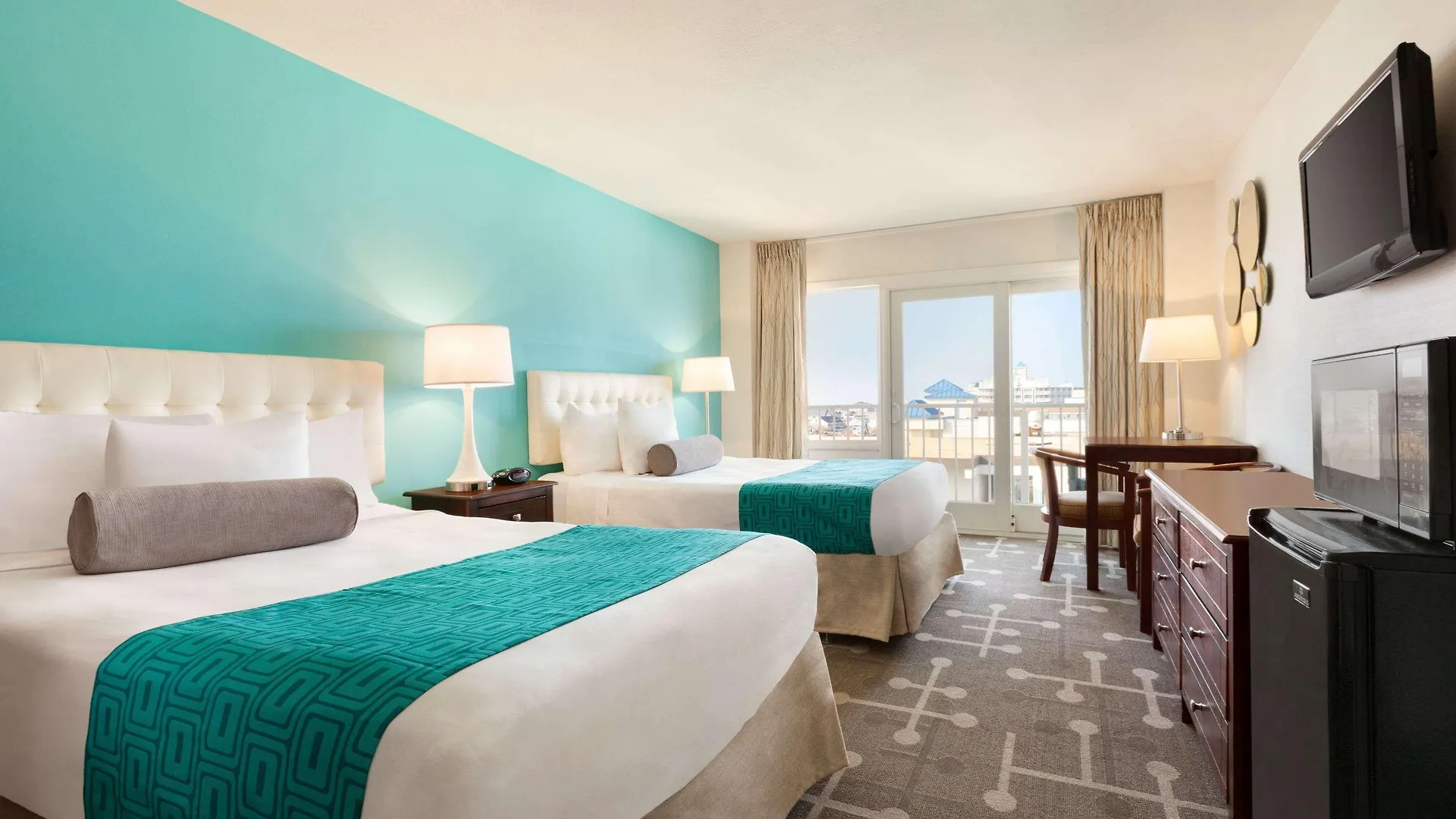 Howard Johnson Plaza By Wyndham Ocean Oceanfront אושן סיטי