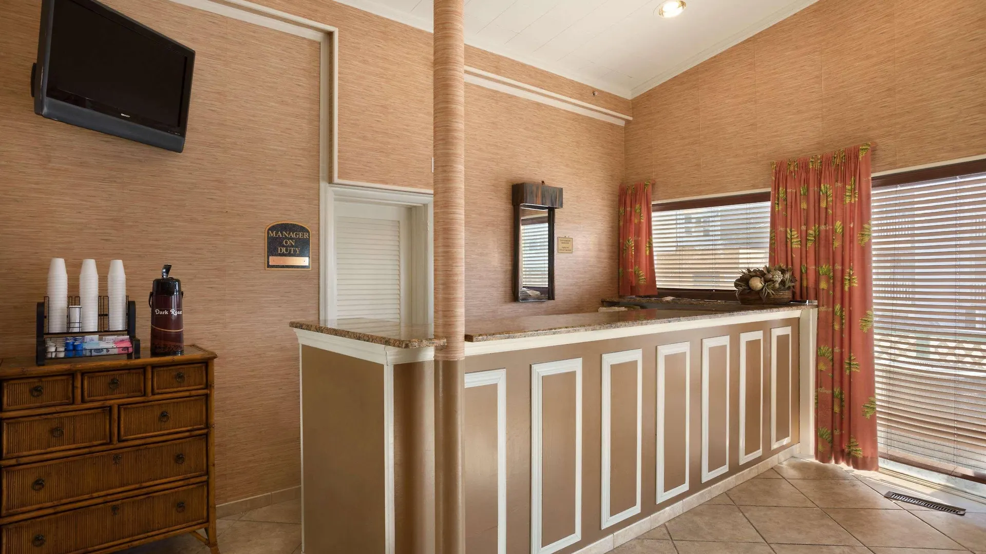 Howard Johnson By Wyndham Ocean Oceanfront Hotel Ocean City