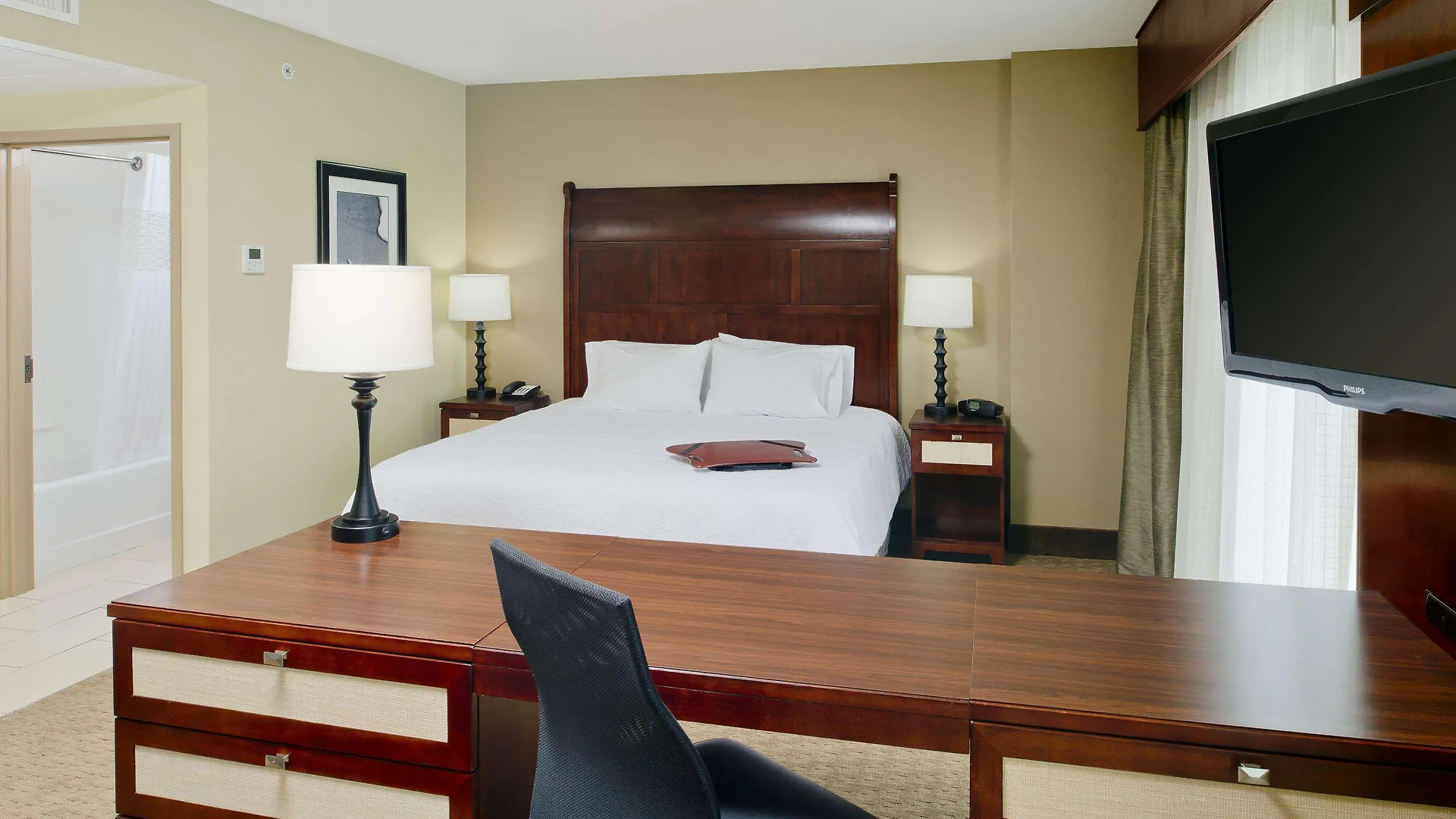 Hampton & Ocean Bayfront-convention Center 3*