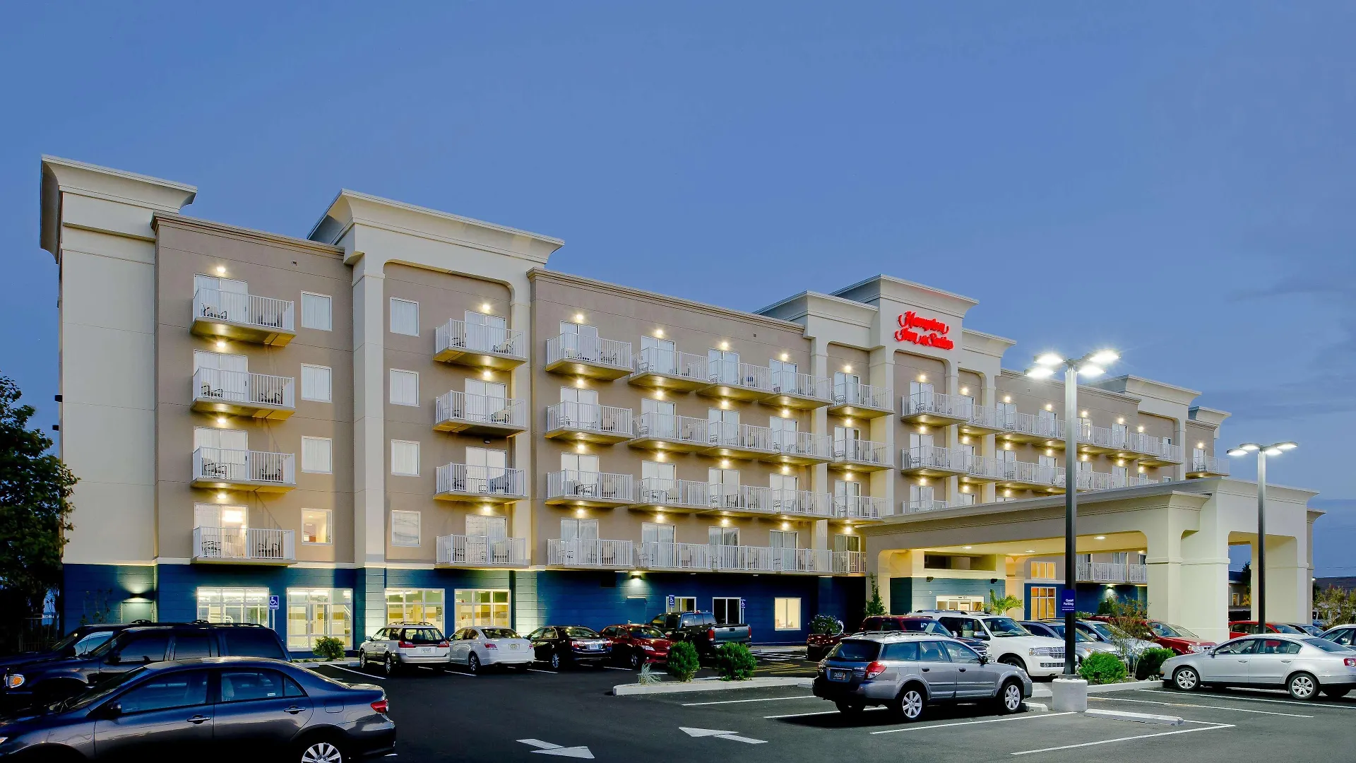 Hampton & Ocean Bayfront-convention Center 3*