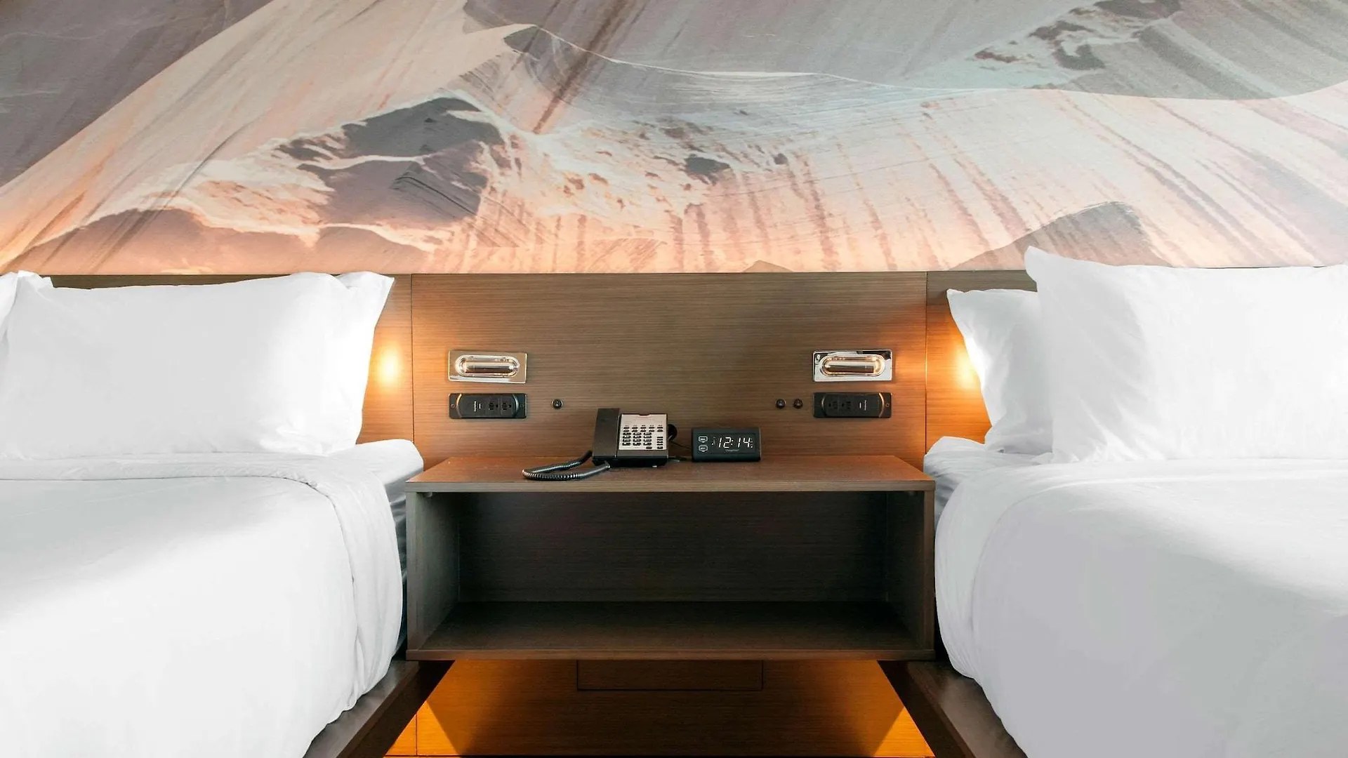 Cambria Ocean - Bayfront Ошен Сити