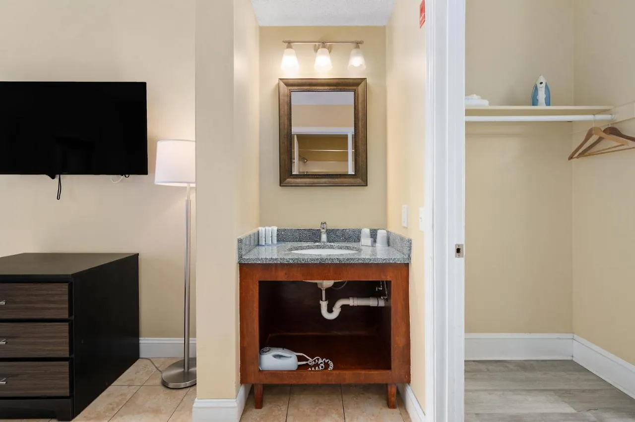 Motel Coastal Palms And