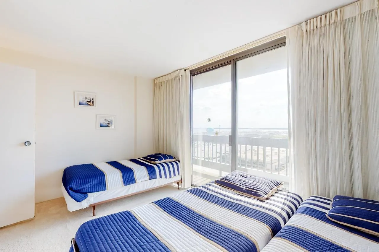 Century I - 1412 Apartment
