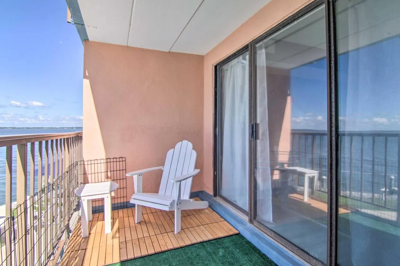 Apartmán Waterfront Ocean With Nautical Charm