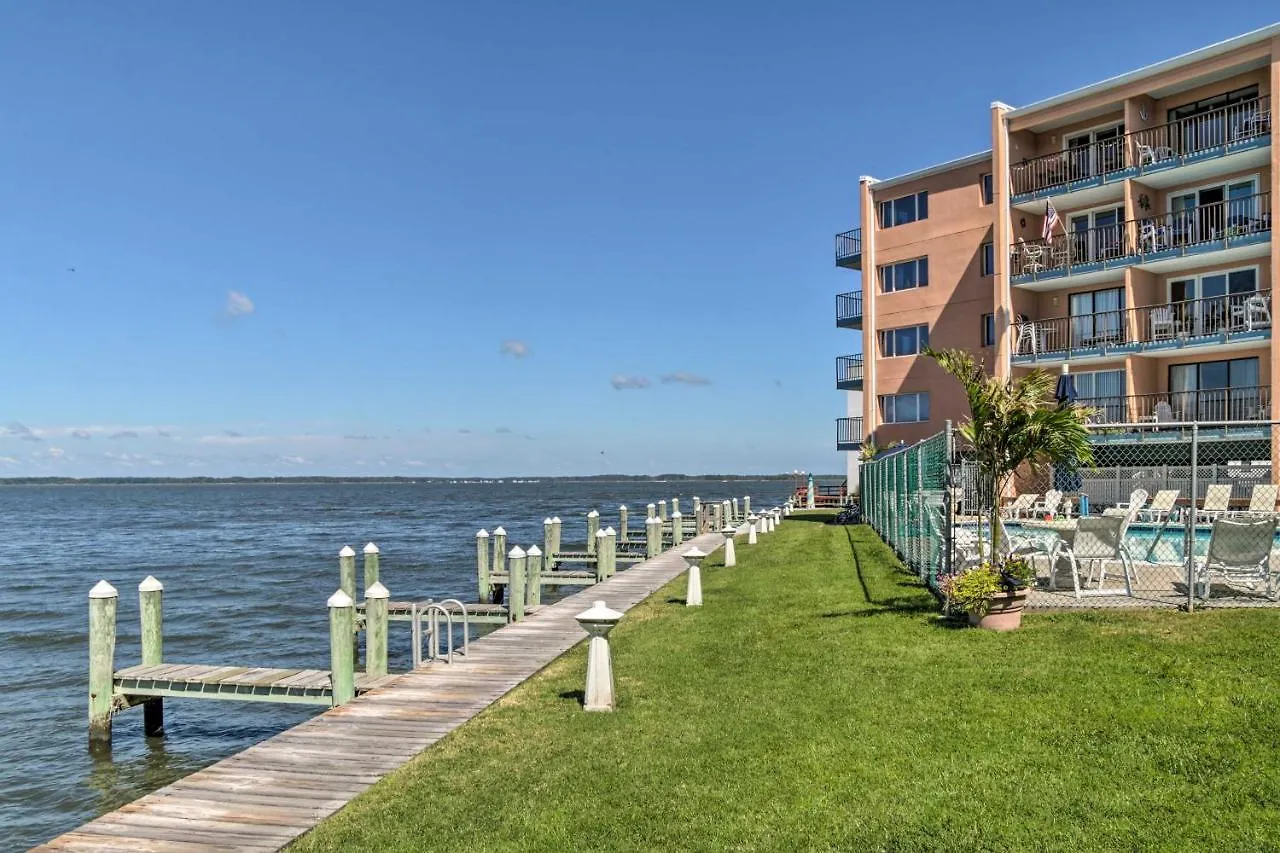Apartmán Waterfront Ocean With Nautical Charm