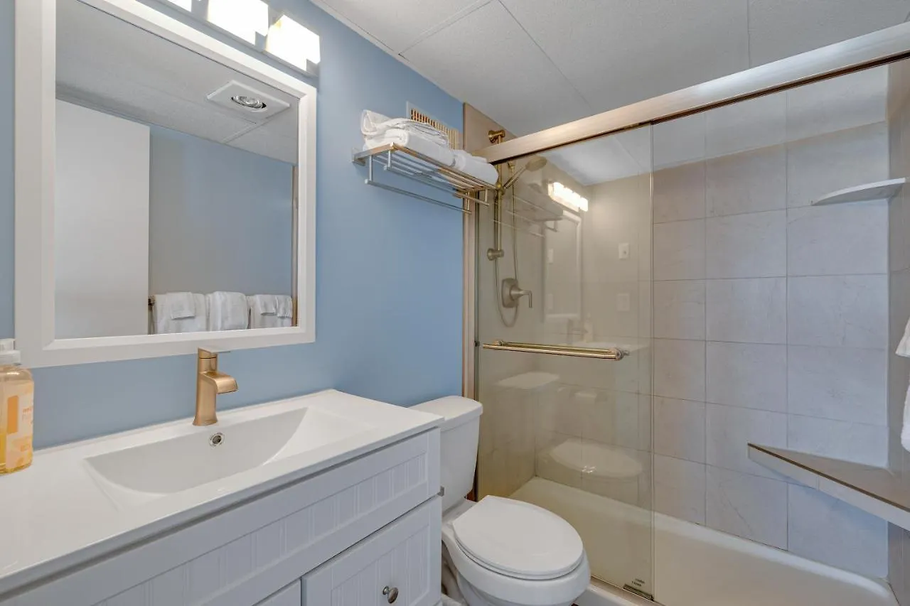 Salty Sands Apartment *
