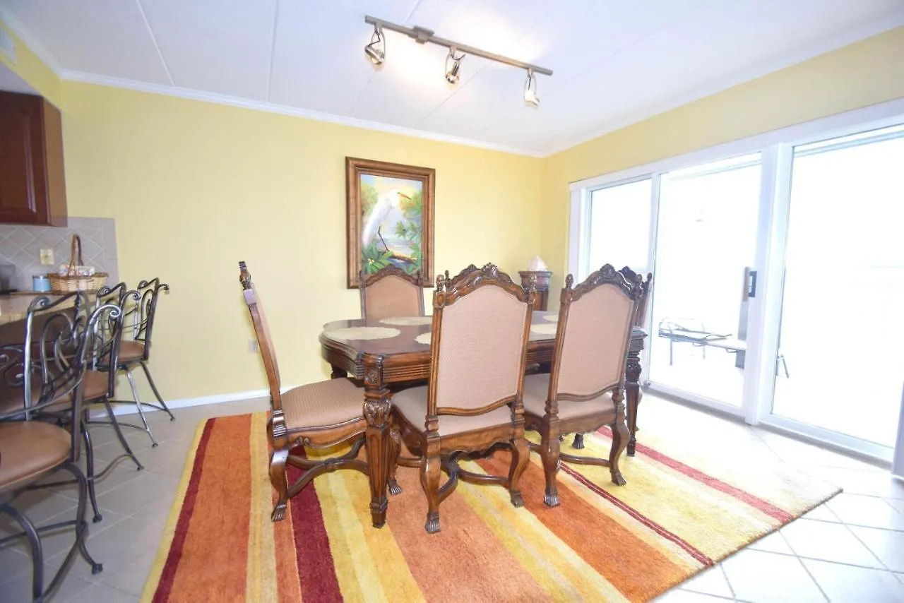 Apartment Harbour Island 304k