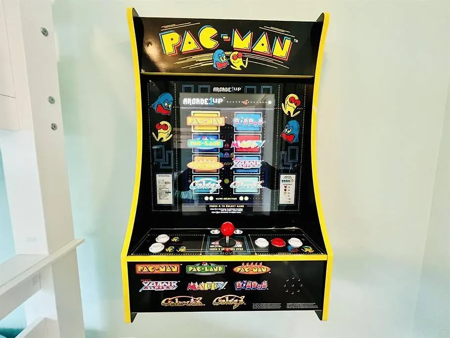 Canal With Your Own Arcade! * Ocean City
