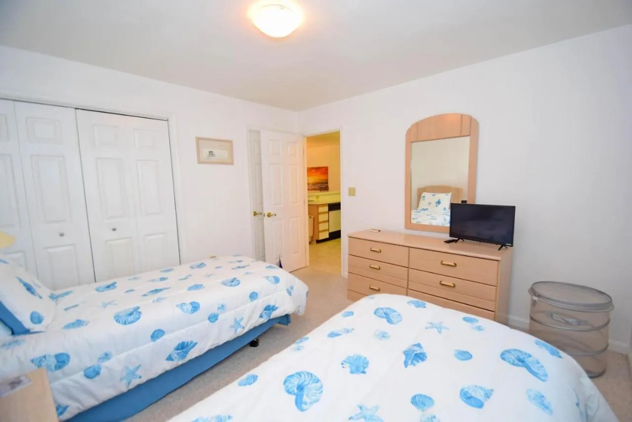 Harbour Club G7 Apartment
