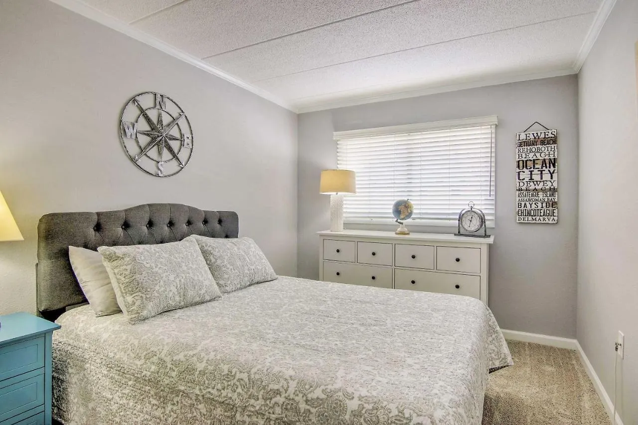 Updated Ocean - Walk To Beach! * Ocean City