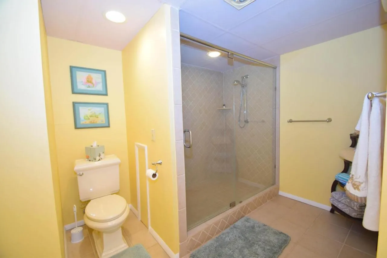 Harbour Island 304k Apartment