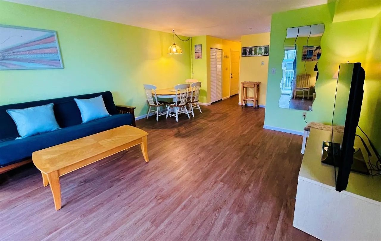 Aparthotel Marylander Condominiums, 90 Steps From The Ocean City
