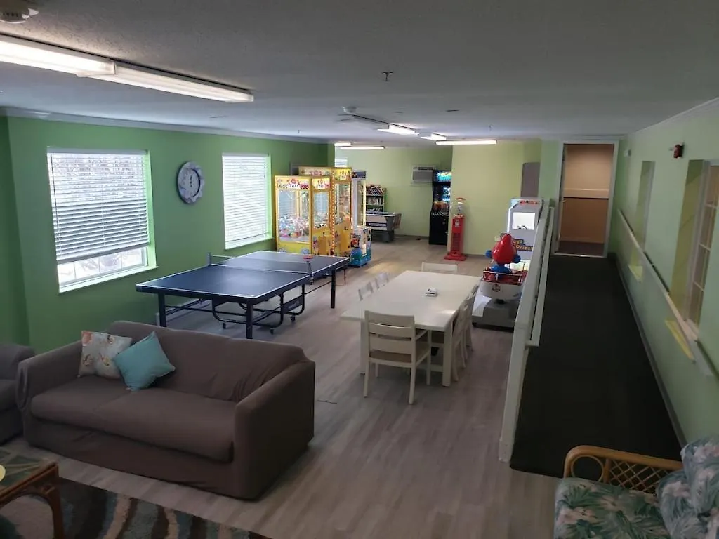 Aparthotel Marylander Condominiums, 90 Steps From The Ocean City