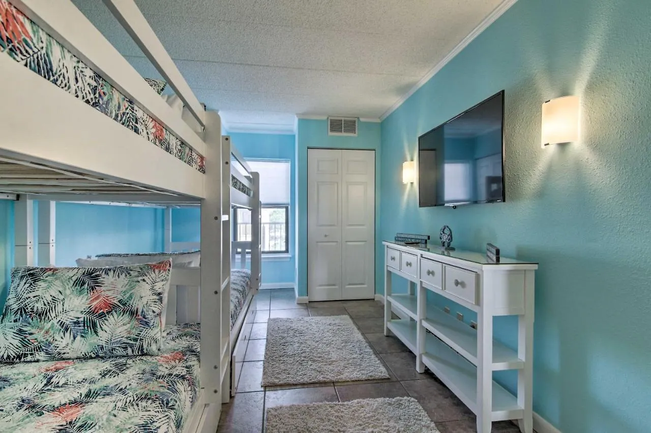 Apartment Inviting Ocean With Access! *
