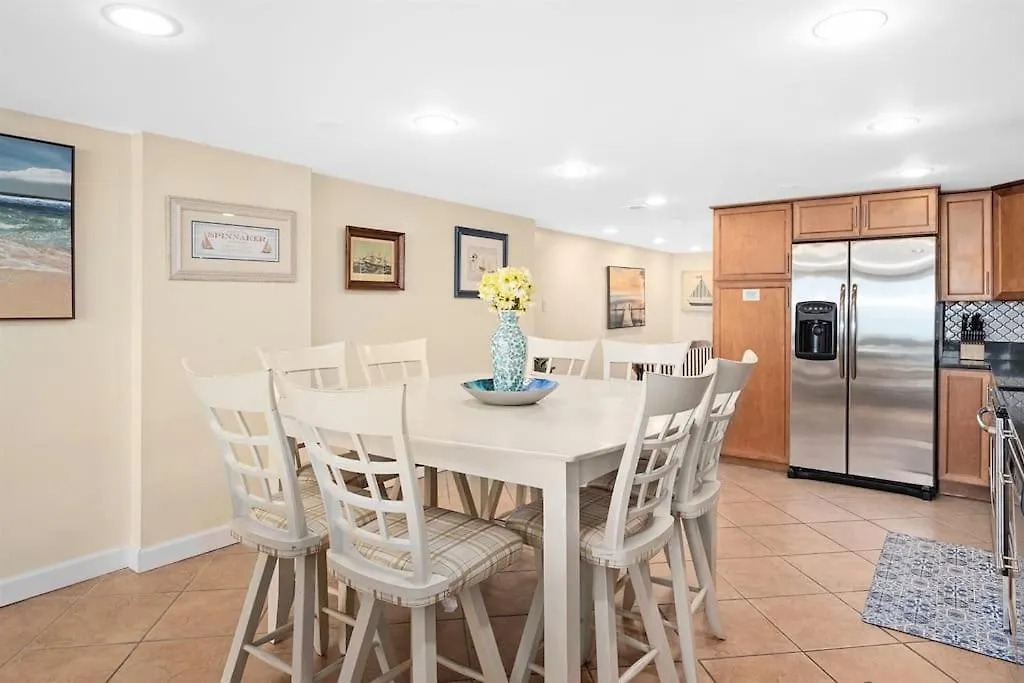 Stunning Oceanfront 2 Story *
