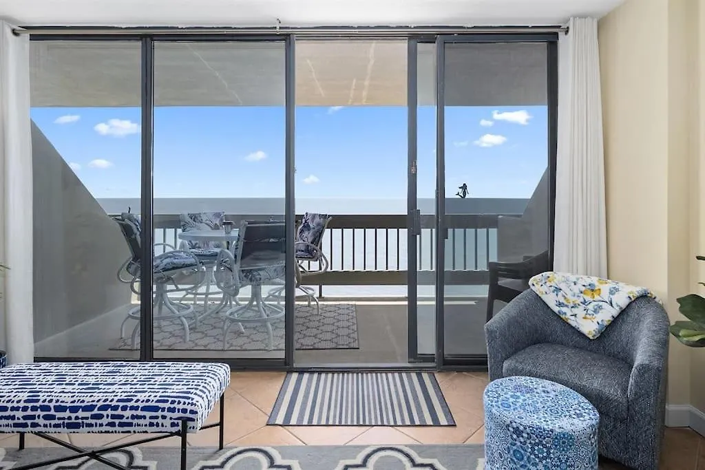 Stunning Oceanfront 2 Story Holiday home Ocean City