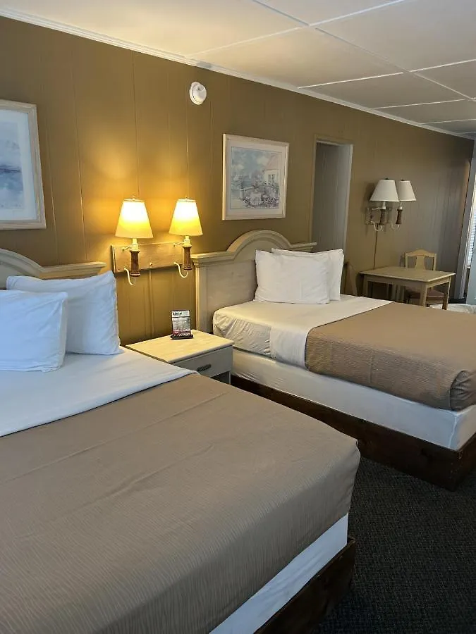 The Admiral Hotel/motel 2*