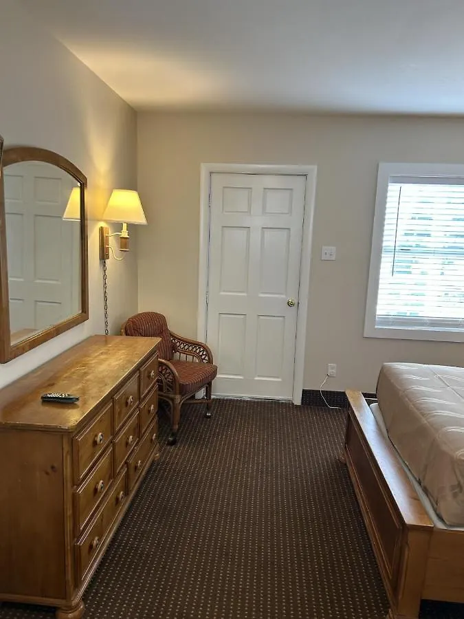 The Admiral Hotel/motel 2*