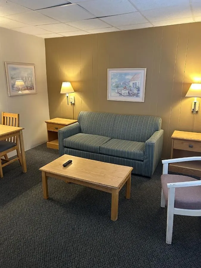 The Admiral Hotel/motel