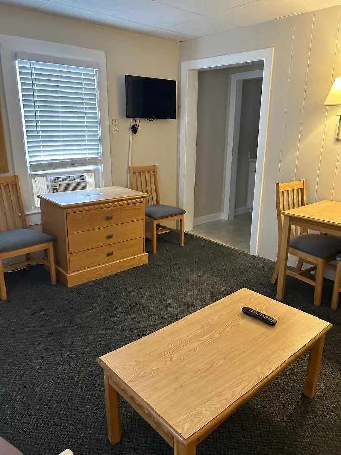 The Admiral Hotel/motel מוטל 2*
