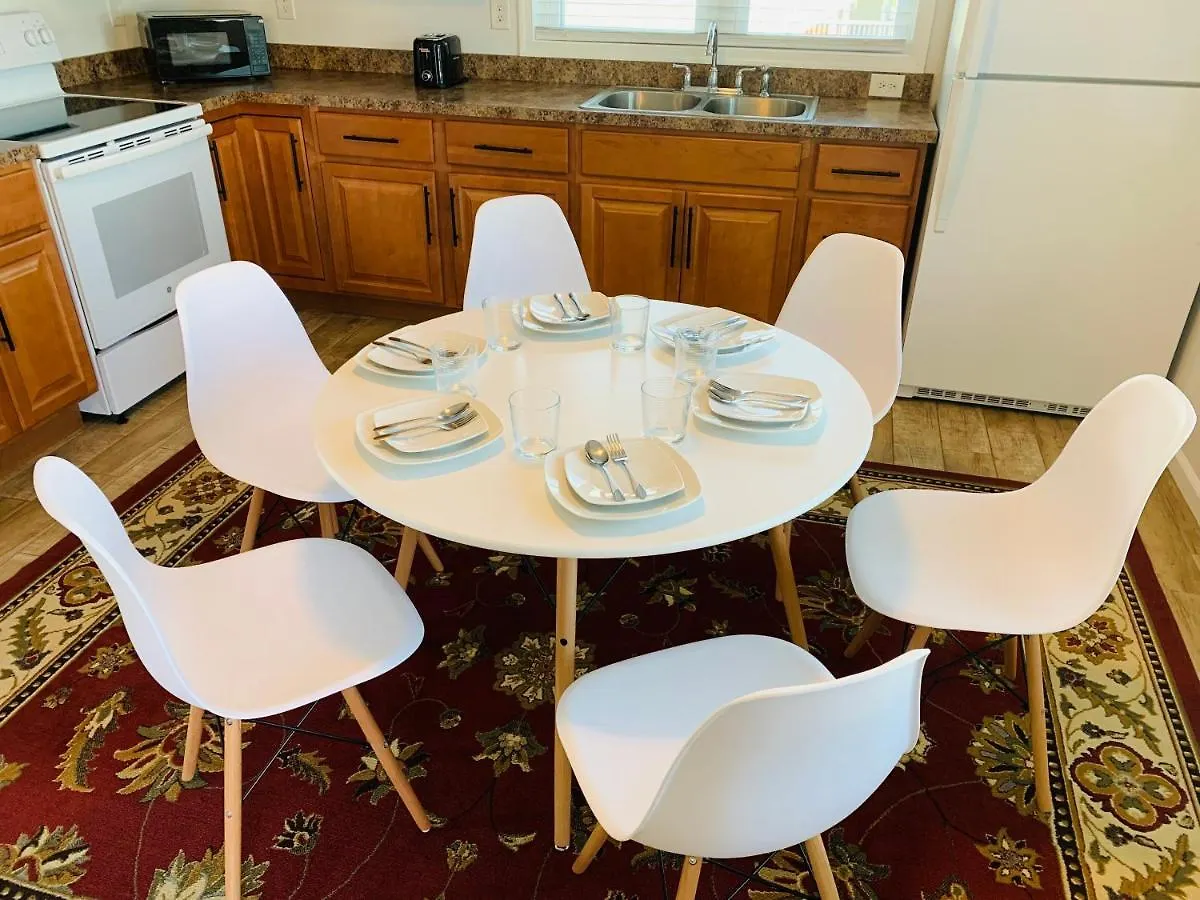 Apartment Blue Diamond 26th St Unit 5 *