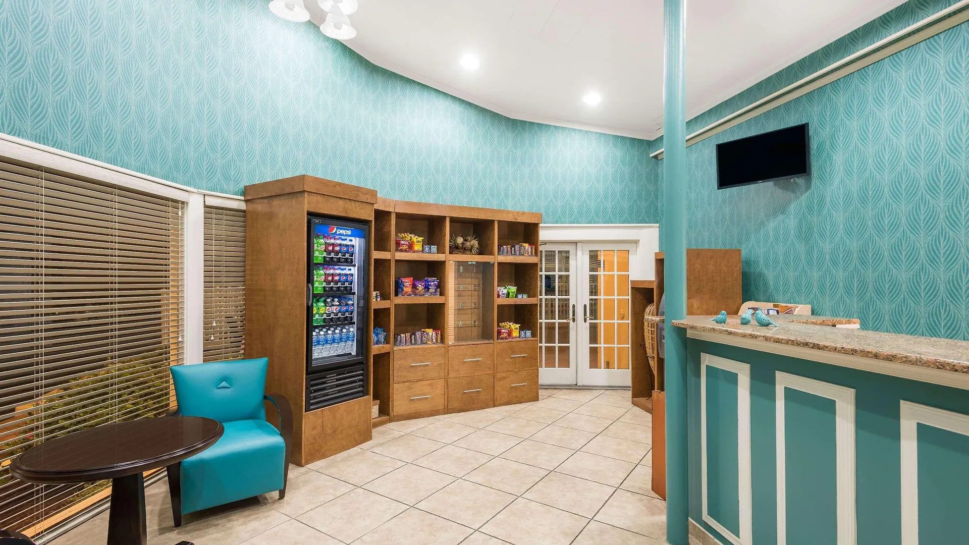 Howard Johnson By Wyndham Ocean Oceanfront 2*
