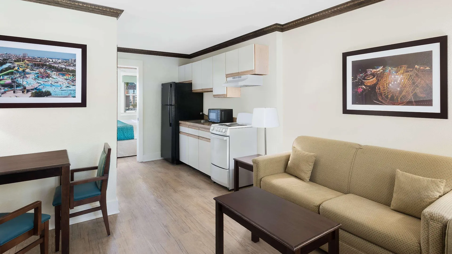 Days By Wyndham Ocean Oceanfront Hotel 3*
