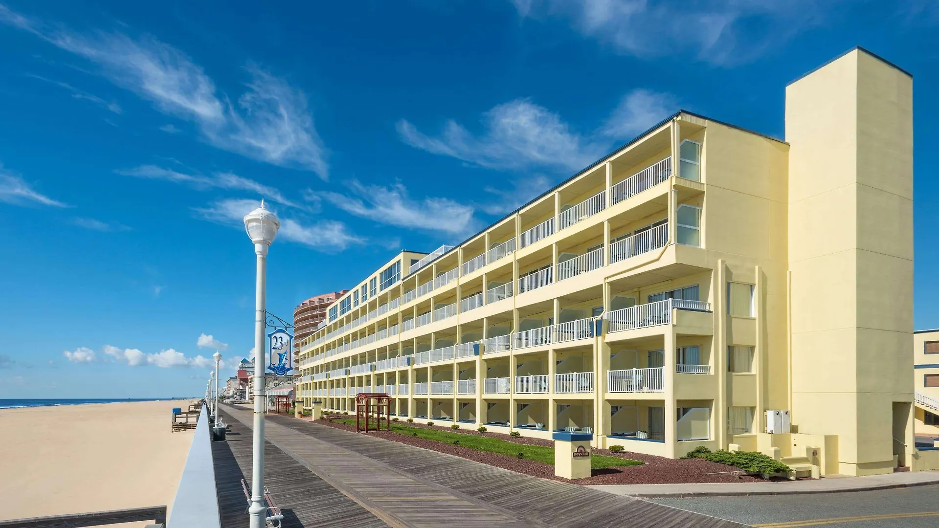 Hotel Days By Wyndham Ocean Oceanfront 3*