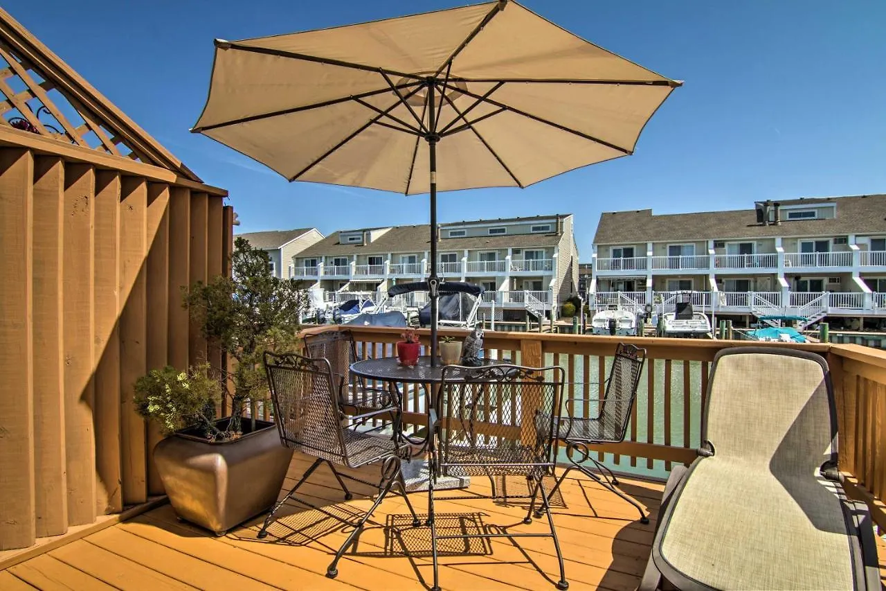 Lägenhet Airy Ocean On Canal Front With Deck! Ocean City