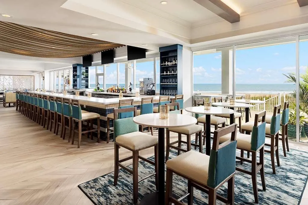 Hilton Garden Ocean Oceanfront מלון 3*
