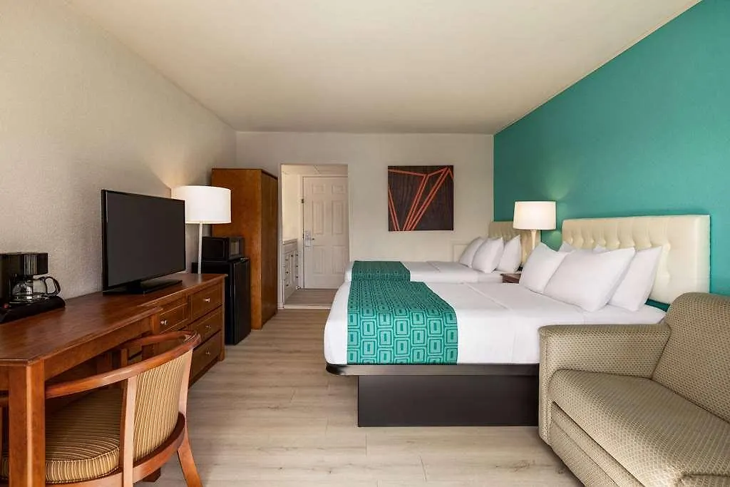 Howard Johnson By Wyndham Ocean Oceanfront Ocean City