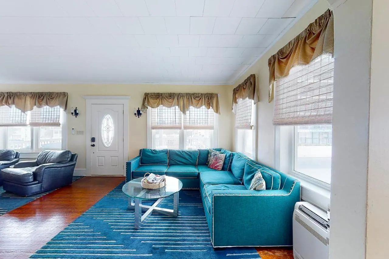 Entire House 12 Street Oceanblock Semesterbostad