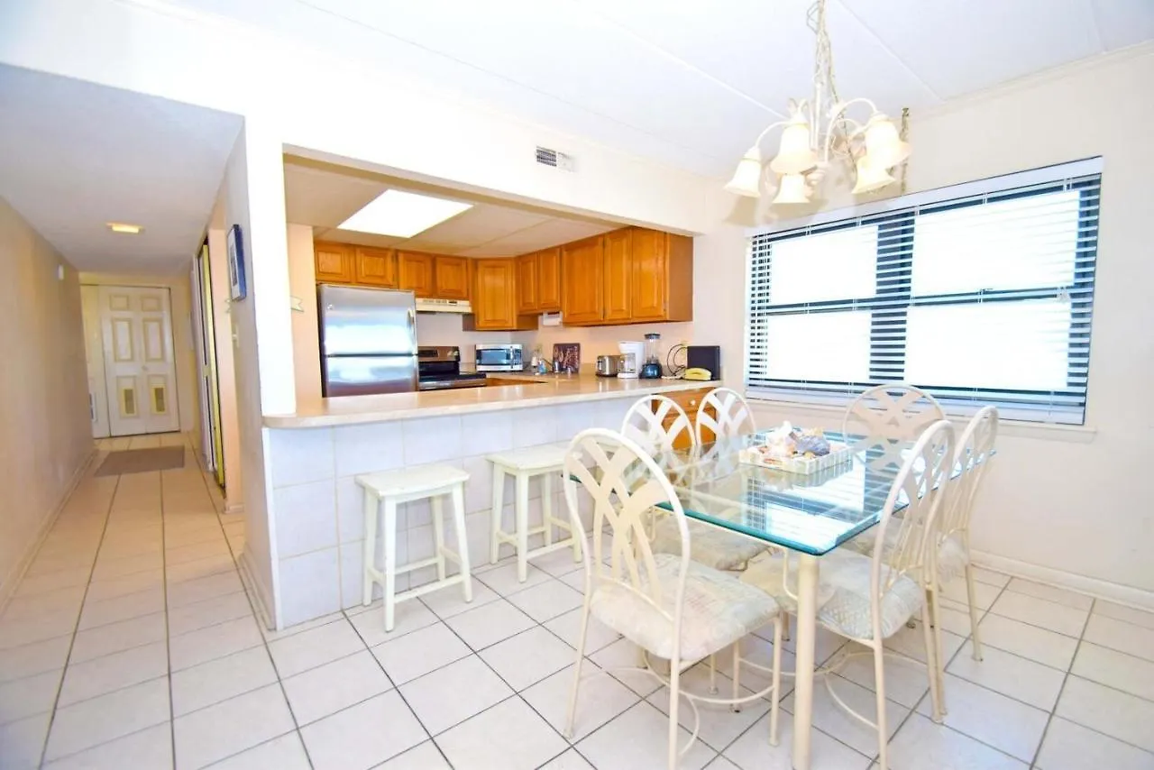 Diamond 414 Apartment