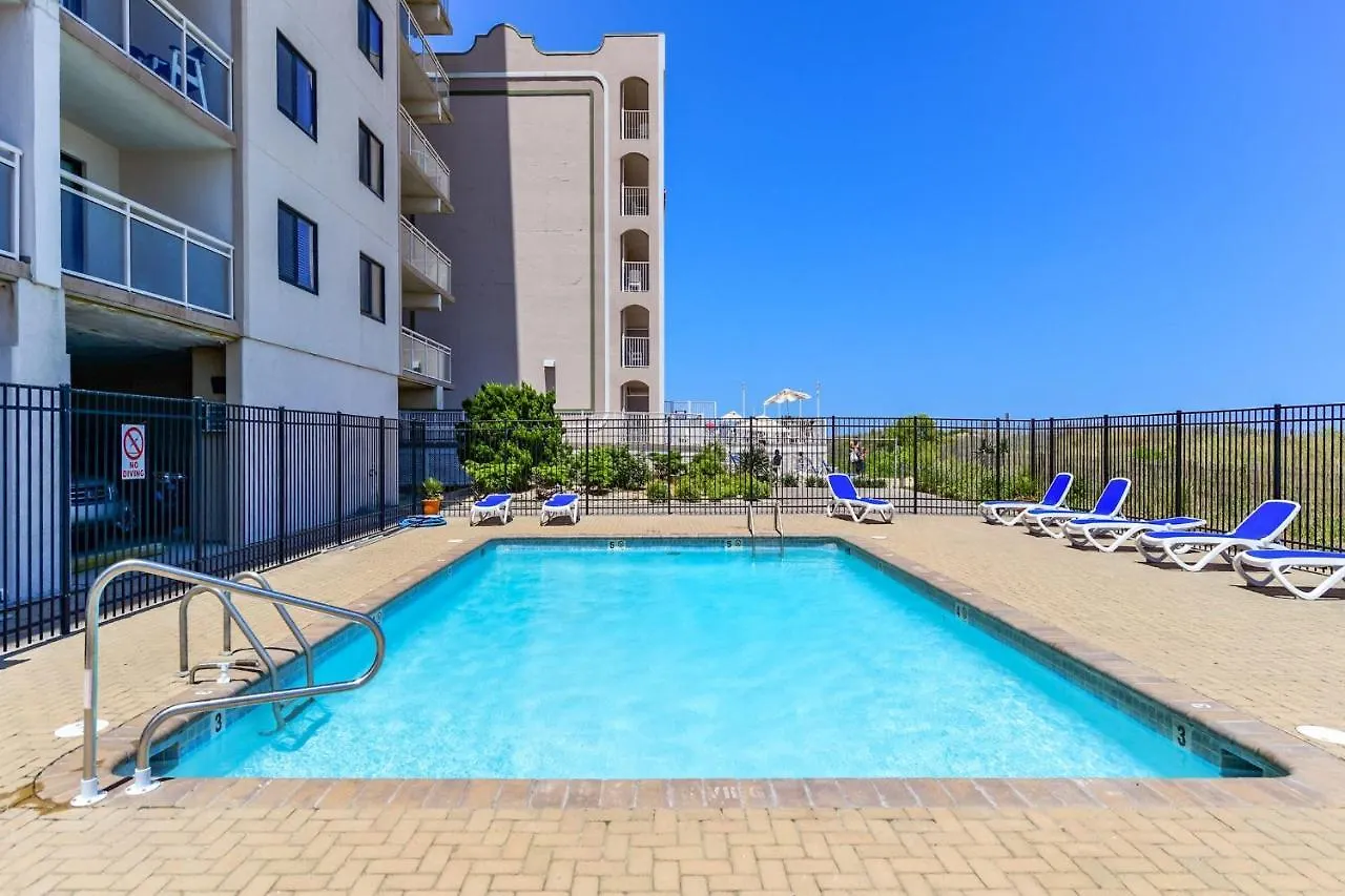 Holiday home Oceanfront 2 Bedroom Modern Beach W Pool