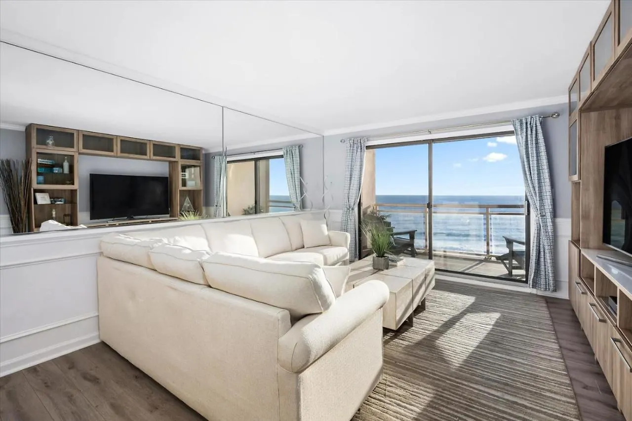 Holiday home Oceanfront 2 Bedroom Modern Beach W Pool