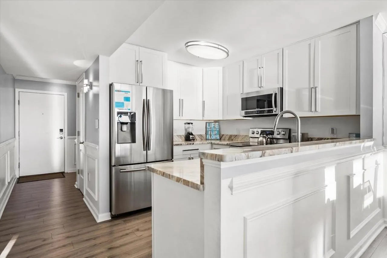 Oceanfront 2 Bedroom Modern Beach W Pool *