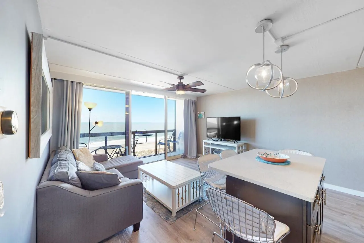 Apartment Golden Sands 606 *