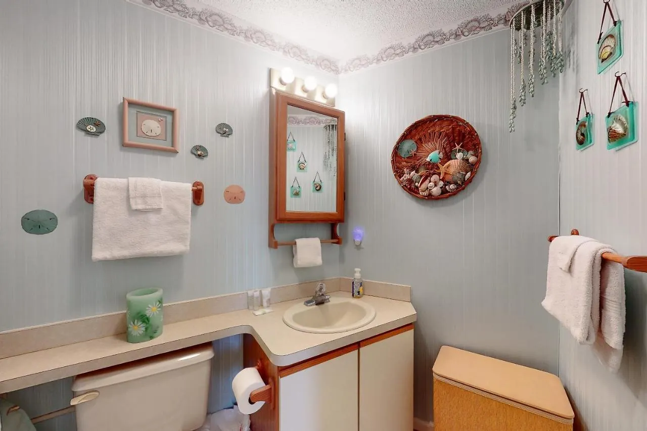 Apartment Tiffanie By The Sea 128c