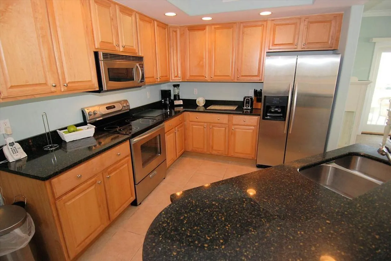4100 #305 Apartment